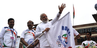 PM Modi - Rio Olympics Indian Team Sent Off