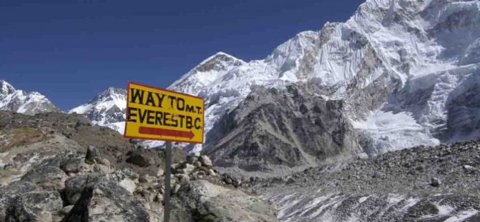 Way-to-Mt-Everest-Base-Camp