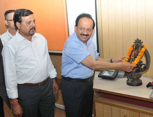Urge Media to Write Extensively on Innovations in Science and Technology - Dr. Harsh Vardhan