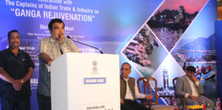 The Union Minister for Road Transport & Highways, Shipping and Water Resources, River Development & Ganga Rejuvenation, Shri Nitin Gadkari interacting with the captains of Indian trade and industry on Ganga Rejuvenation, at Mumbai on December 07, 2017. The Minister of State for Human Resource Development and Water Resources, River Development and Ganga Rejuvenation, Dr. Satya Pal Singh and the Secretary (Water Resources), Director General, National Mission for Clean Ganga, Shri U.P. Singh is also seen.