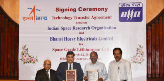 The Chairman, ISRO, Dr. K. Sivan, the CMD, BHEL, Shri Atul Sobti, the Director, BHEL (E,R&D), Shri Subrata Biswas and the Director, Vikram Sarabhai Space Centre, Shri S. Somanath, during the Technology Transfer Agreement (TTA) signing ceremony, at Bengaluru on March 22, 2018.