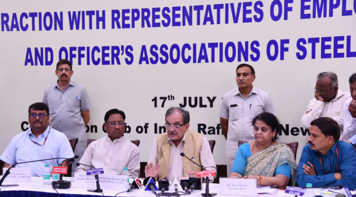 The Union Minister for Steel, Shri Chaudhary Birender Singh addressing a press conference after meeting the representatives of workers unions of CPSEs under Steel Ministry, in New Delhi on July 17, 2018. The Minister of State for Steel, Shri Vishnu Deo Sai and the Secretary, Steel, Dr. Aruna Sharma are also seen.