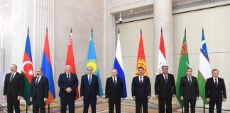 Participants in the informal meeting of the CIS heads of state.