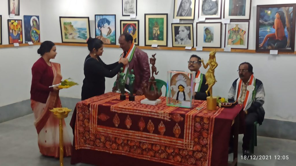 বালুরঘাটে শুরু হলো দু দিন ব্যাপি ছবি মেলা