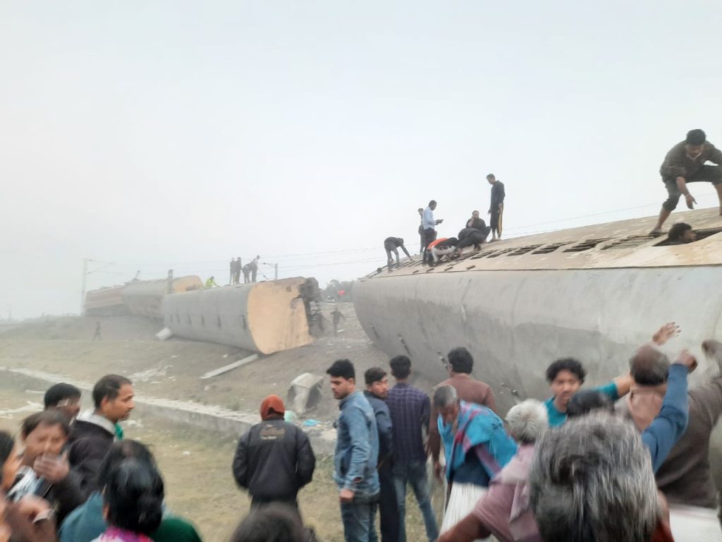 Bikaner-Guwahati Express derailed at Mainaguri  in North Bengal
