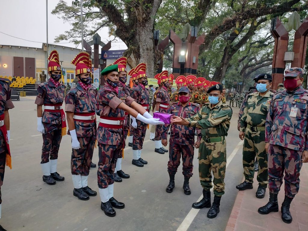 SOUTH BENGAL FRONTIER, BSF EXCHANGED SWEETS AND GREETINGS WITH BGB ON THE AUSPICIOUS OCCASION OF REPUBLIC DAY OF INDIA